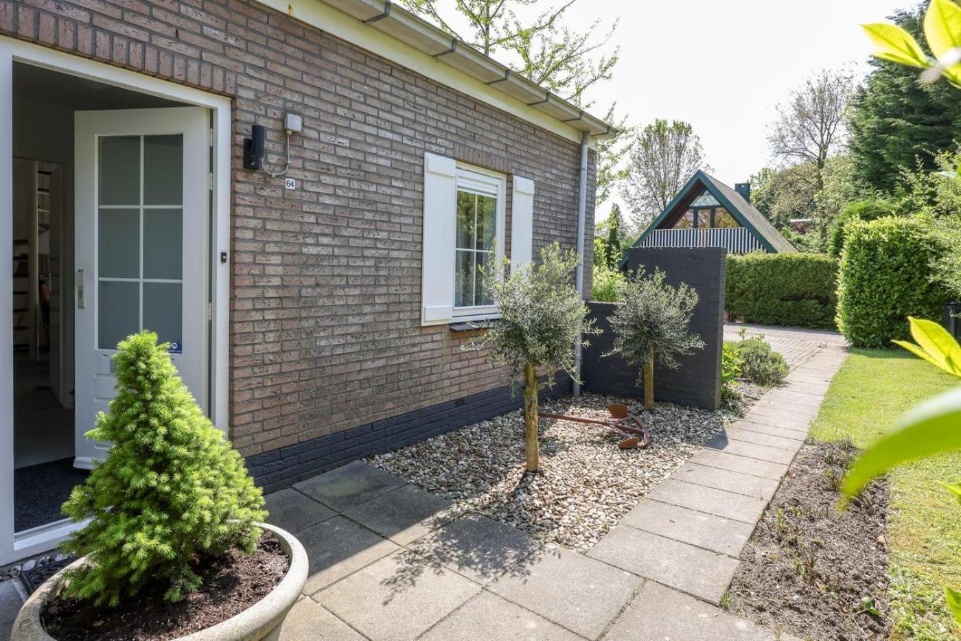 Hello Zeeland - Vakantiehuis De Elf Boompjes 64 Bruinisse Eksteriør billede